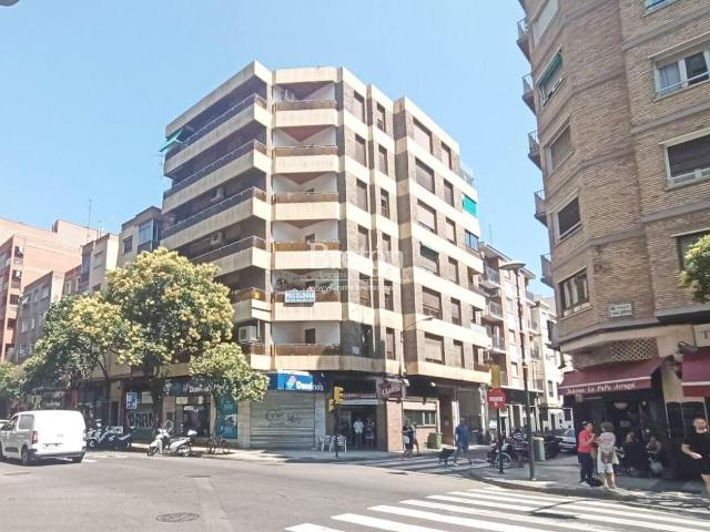 Estupendo piso amueblado sector Universidad, para estudiantes