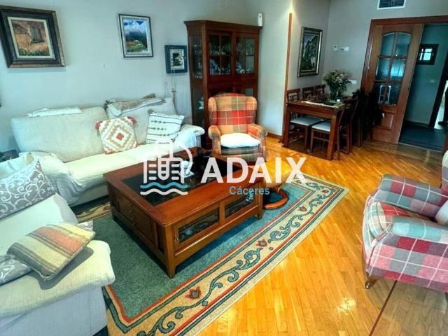 estupendo Piso en venta en una de las mejores zonas de Cáceres