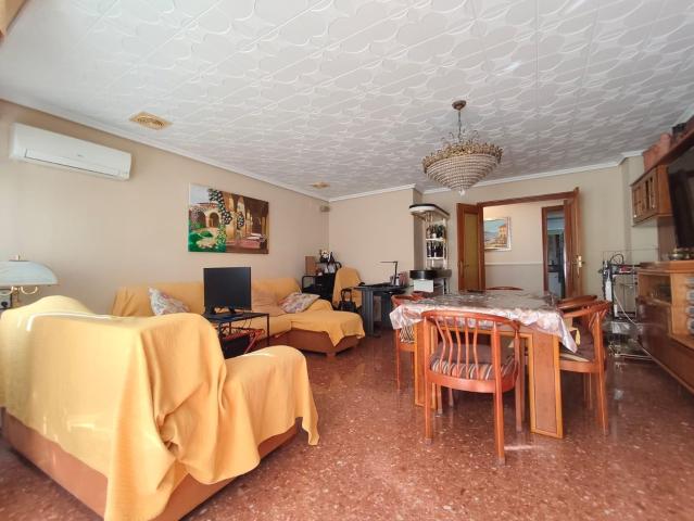 Estupendo piso en venta en Paiporta – Zona La Florida