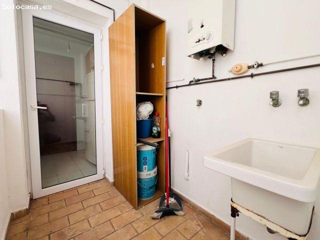 ¡ESTUPENDO PISO EN EDIFICIO DOS MARES!