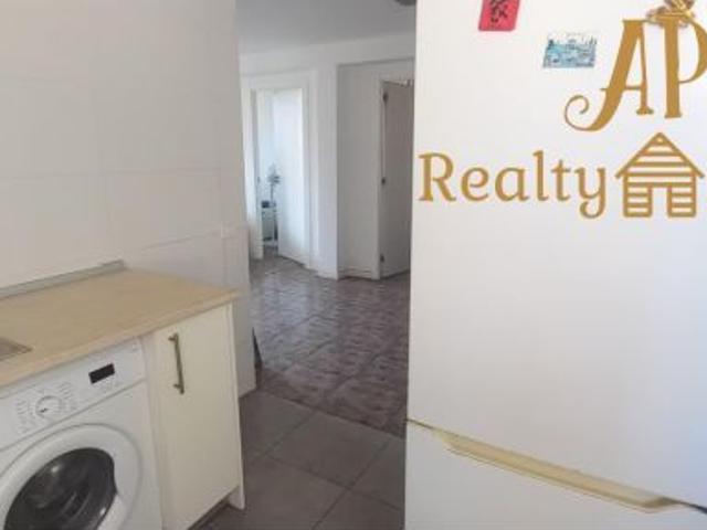 Estupendo piso reformado de 2 habitaciones junto a Universidades y Playa Malvarrosa. IDEAL INVERSIÓN