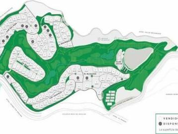 Estupendo terreno en exclusivo condominio en Valle Escondido