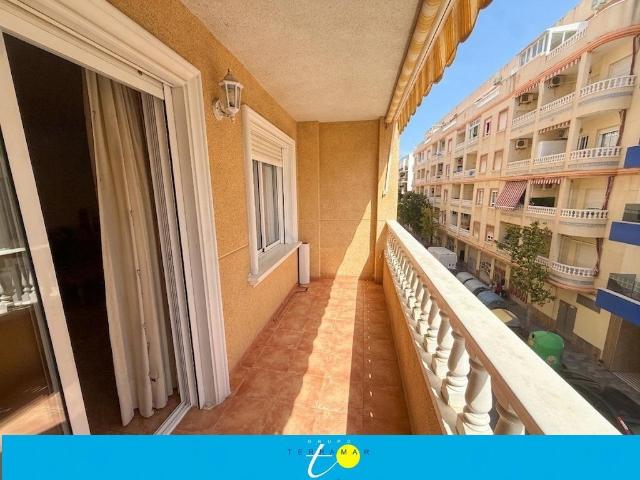 ESTUPENDO Y AMPLIO APARTAMENTO, IDEAL PARA FAMILIAS QUE DESEEN INSTALARSE EN TORREVIEJA O COMO VACACIONAL