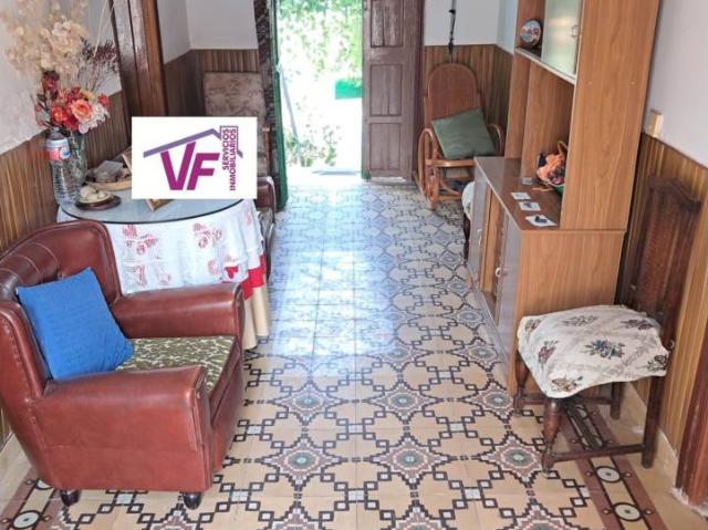 ESTUPENDA CASA CON PISCINA Y VISTAS A LA SIERRA DE SAN VICENTE