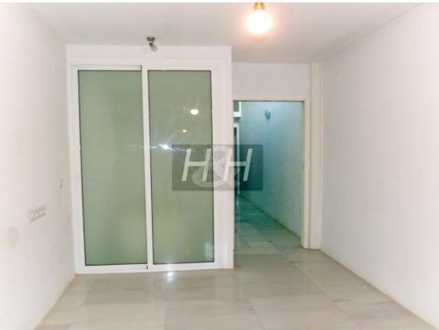 Estupenda casa en Blasco Ibáñez. / HH Asesores, Inmobiliaria en Burjassot/