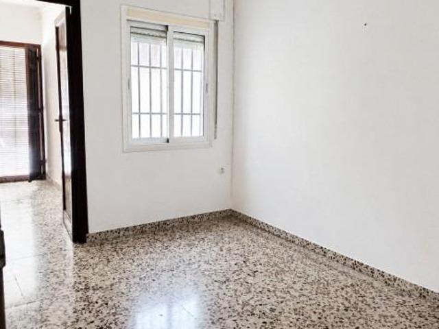 Precio mejorado ! Estupenda casa en Guadalupe para inversión