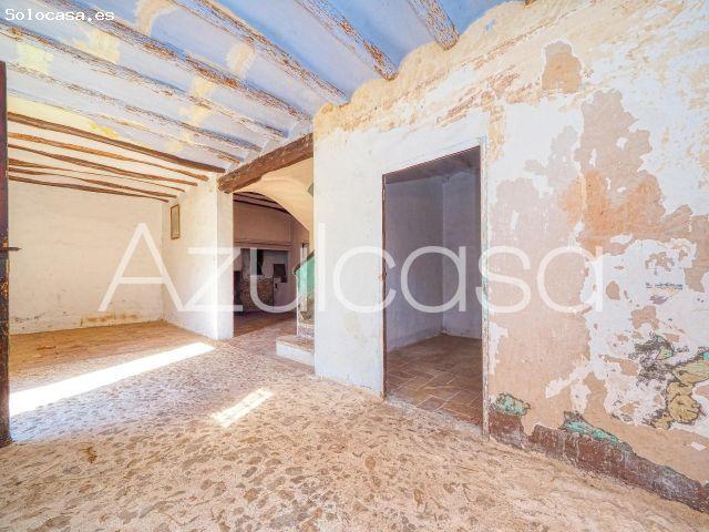 Estupenda Masía en venta con parcela rústica de 23.000m2 junto a Banyeres de Mariola