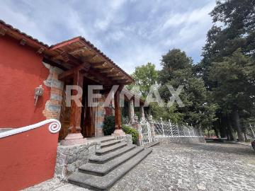 ESTUPENDA PROPIEDAD EN VILLA VICTORIA ESTADO DE MEXICO
