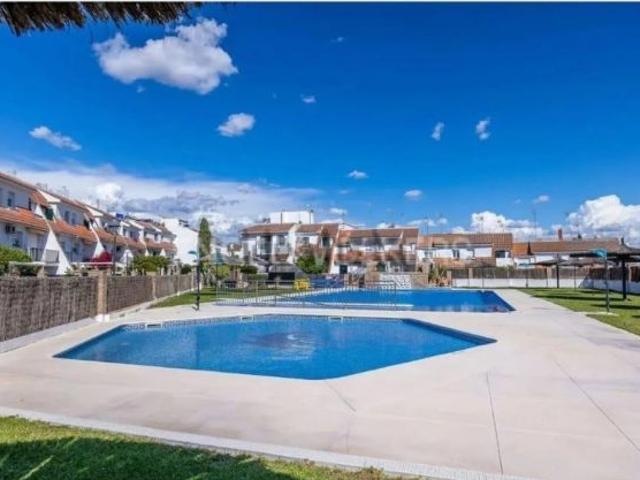 Estupenda vivienda adosada en Las Almenas, Tomares!