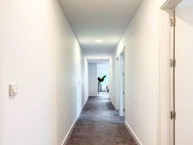 Estupenda vivienda totalmente reformada en la zona de la Diputación