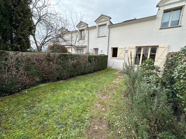 est limoges t3 en duplex avec garage et jardin