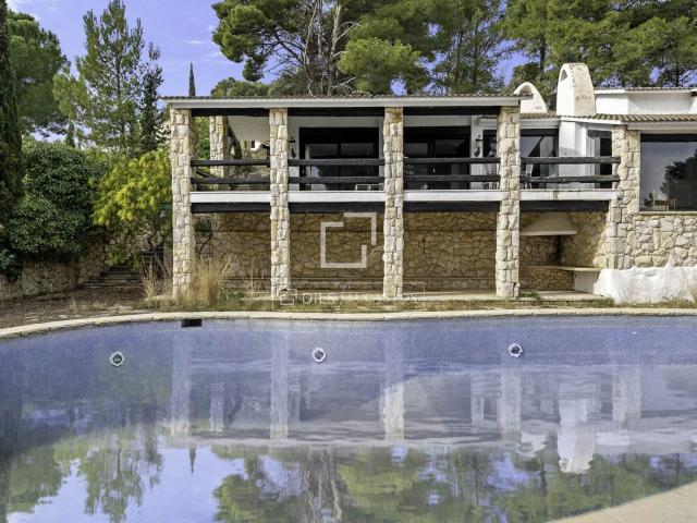 Esta magnífica finca, de casi 3 Hectáreas, se encuentra ubic. 589m² L'Albiol