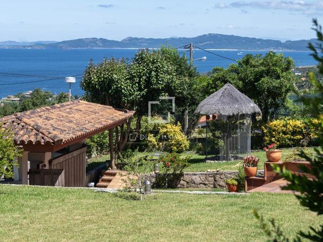 Esta magnífica propiedad está ubicada en Los Abetos, uno d. 636m² Nigrán