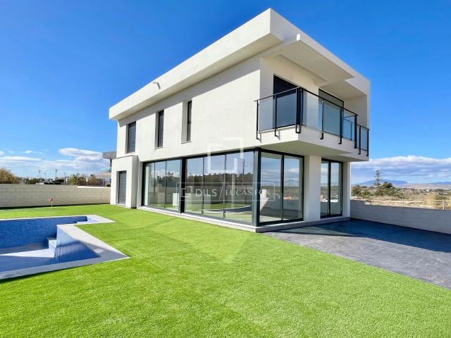 Esta moderna villa premium se sitúa en Gran Alacant, cerca d. 189m² Alacant