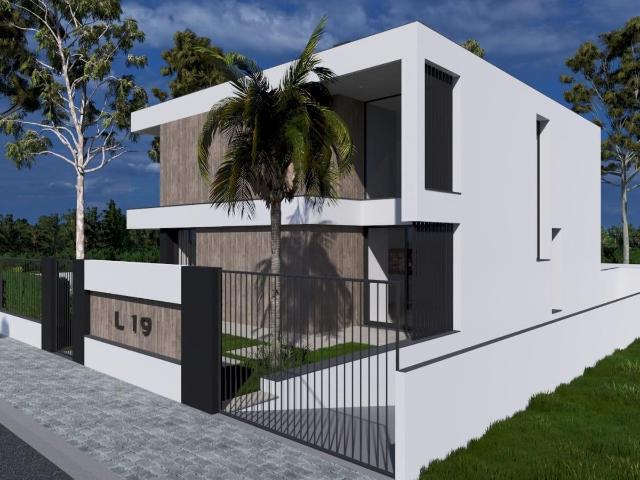 Esta moradia situada na Guia, com início de obra no primeiro. 273m² Guia
