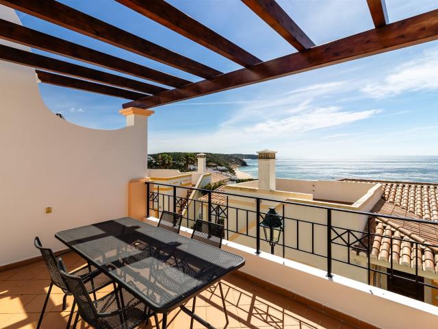 Esta bela moradia geminada de dois quartos, com vistas deslu. 124m² Vila do Bispo e Raposeira