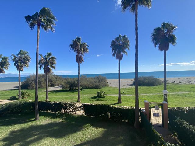 Esta excepcional casa adosada de 4 dormitorios y 3 baños ofr. 142m² Manilva