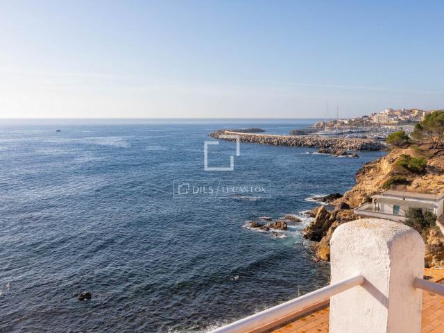 Esta exclusiva vivienda en la Cala Margarida destaca por su. 230m² Palamós