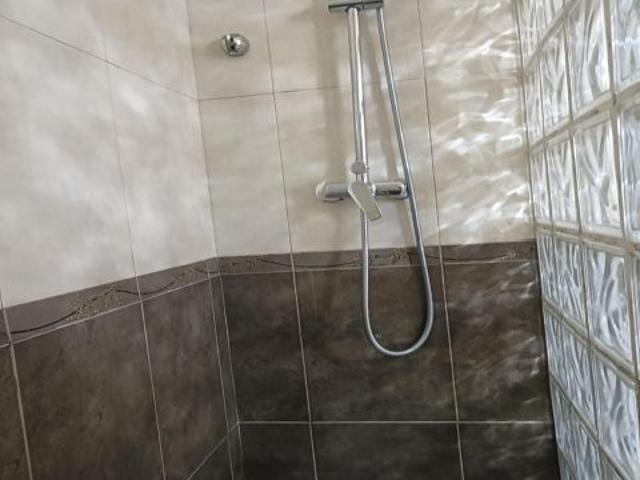 ESTA EN VENTA ESTE PRECIOSO PISO, EN UNA ZONA CENTRICA DE MOLINA!