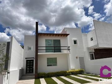 Está en Venta La Casa de tus sueños en Queretaro Juriquilla!¡Haz Las Maletas y Conócela!
