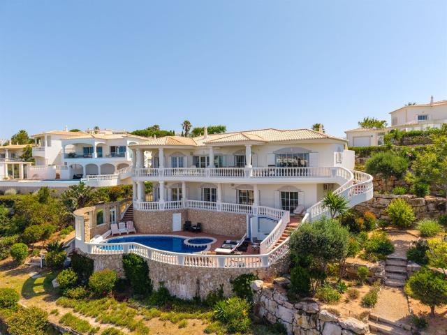 Esta fantástica moradia de 5 quartos com piscina privada ocu. 410m² Vila do Bispo e Raposeira