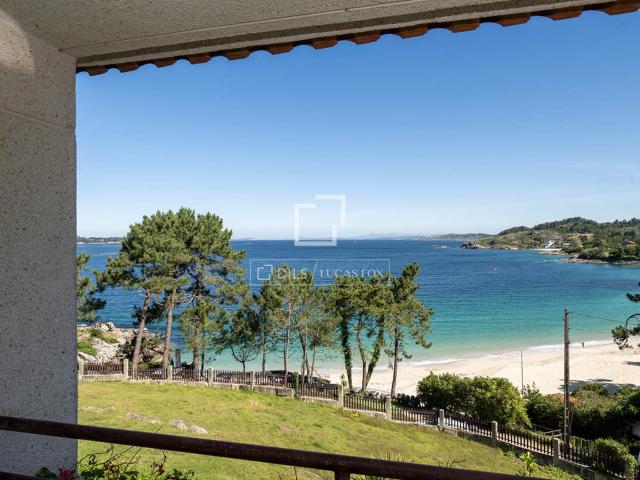Esta fantástica y exclusiva propiedad de tres plantas está s. 234m² A Espiñeira