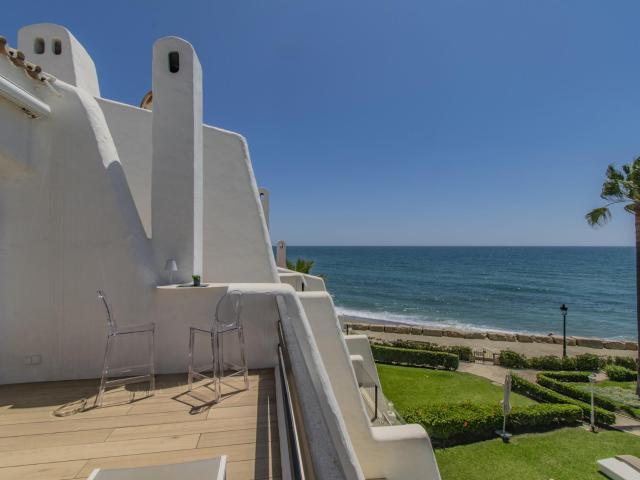 Esta hermosa casa de tres niveles, recientemente renovada, s. 222m² Marbella
