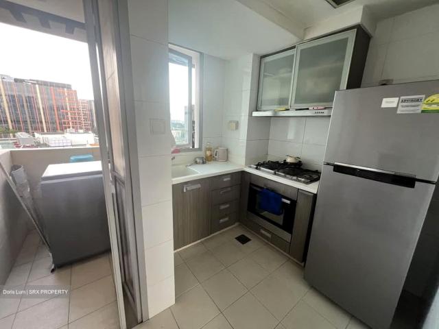 Esta Ruby D14, Apartment