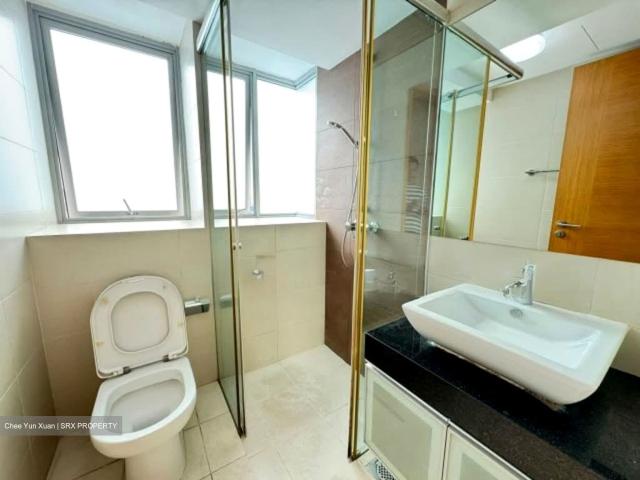 Esta Ruby D14, Apartment