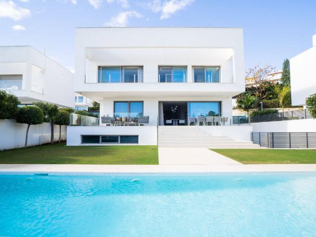 Esta residencia en la Costa del Sol es un tesoro esperando s. 537m² Marbella