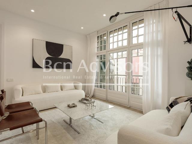 Esta vivienda reformada a estrenar esta ubicada en la Via La. 150m² Barcelona