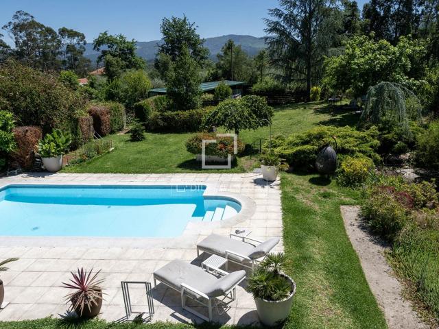 Esta vivienda única y privada, ubicada tierra adentro desde. 373m² Tui