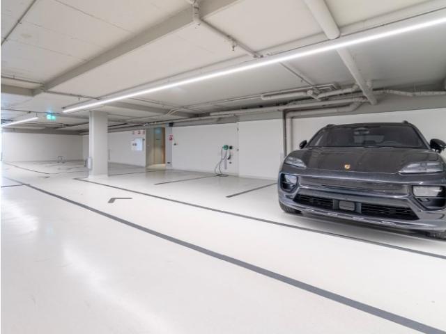 Estacionamento subterrâneo com segurança 24h no Saldanha