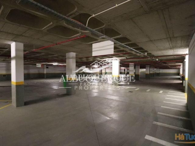 Estacionamentos para arrendamento | 26083236136