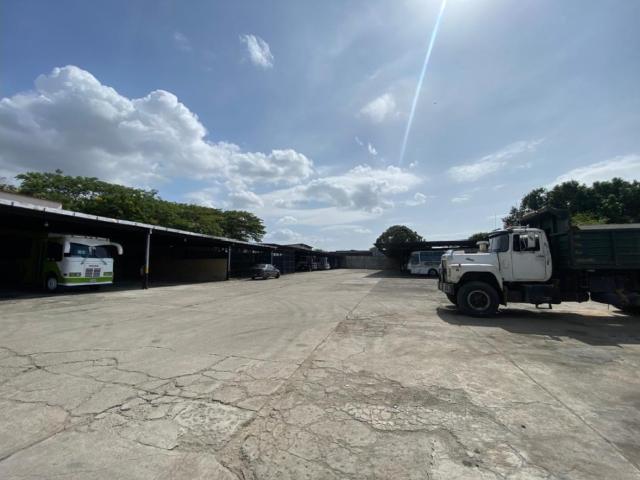 ESTACIONAMIENTO COMERCIAL Y LOGSTICO SANTA ROSA