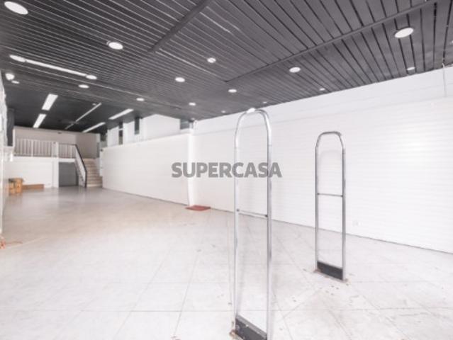 Estabelecimento Comercial | Rua das Padeiras, Coimbra
