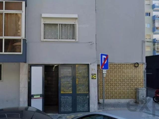 Estabelecimento Comercial/Armazém Reboleira AMADORA