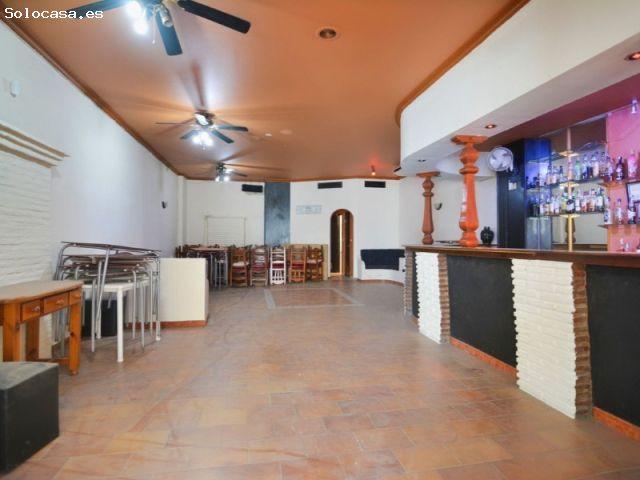 ¡Estamos emocionados de presentarles este local en una ubicación inmejorable!