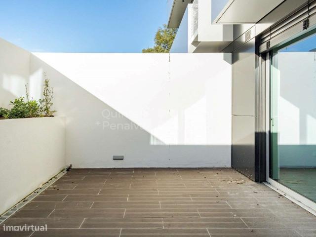 Estdio com terrao e garagem em Matosinhos, Porto