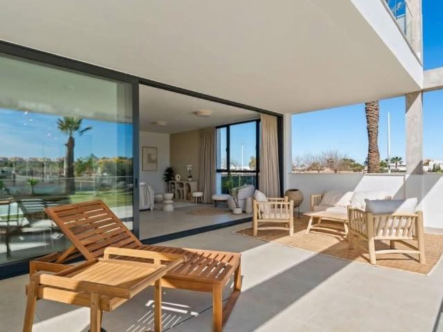 Este moderno apartamento de obra nueva se ubica en planta ba. 170m² Mar de Cristal