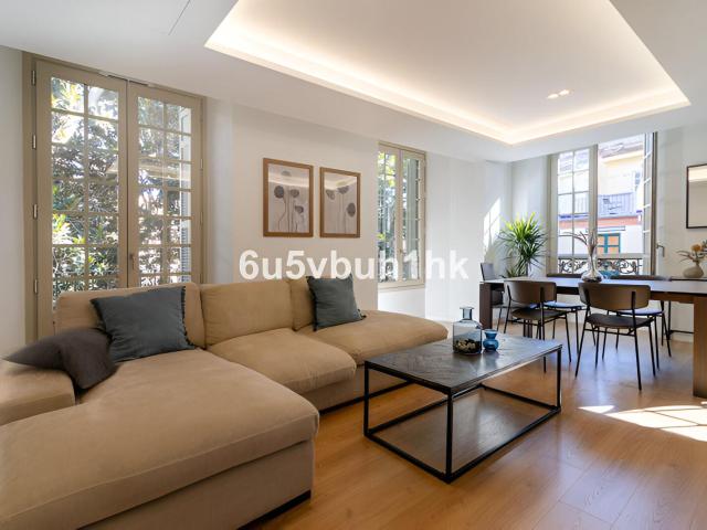Este ático renovado en el corazón de Málaga ofrece un espaci. 131m² Málaga