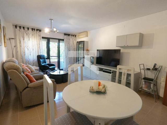 Este amplio piso sorprende desde el primer momento por la lu. 114m² Tarragona