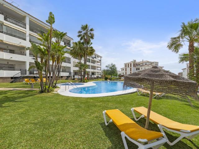 Este cuidado apartamento en planta baja, situado en la codic. 112m² Mijas Costa