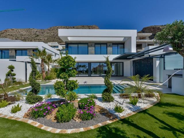 Este exclusivo apartamento de obra nueva en la pintoresca Ba. 563m² Finestrat