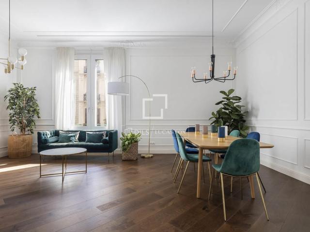 Este exclusivo apartamento histórico se ubica en una finca m. 154m² Barcelona