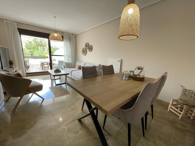 Este exclusivo apartamento se encuentra en el prestigioso re. 125m² Estepona