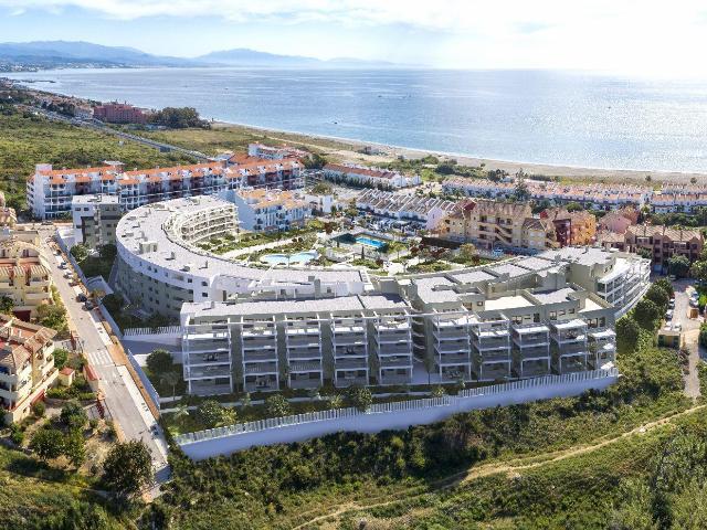 Este exclusivo piso, situado en la recién estrenada urbaniza. 141m² San Luis de Sabinillas