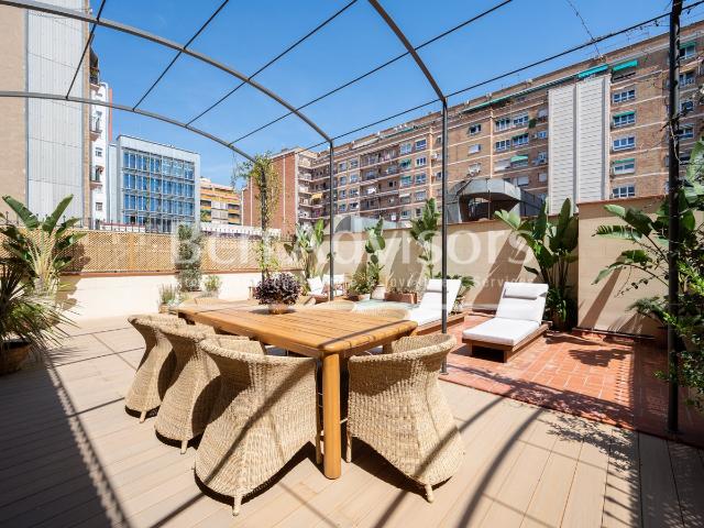 Este esplendido piso de 197 m2 construidos interiores con te. 250m² Barcelona