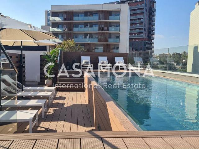 Este impresionante apartamento esquinero en el corazón del d. m² Barcelona