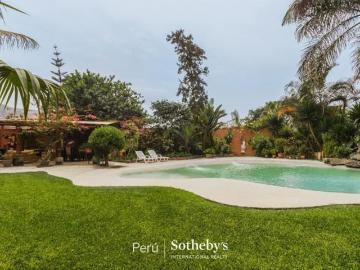 Este increíble terreno de 2,500m2 se encuentra ubicado en la campestre zona de Jatosisa, Pachacamac